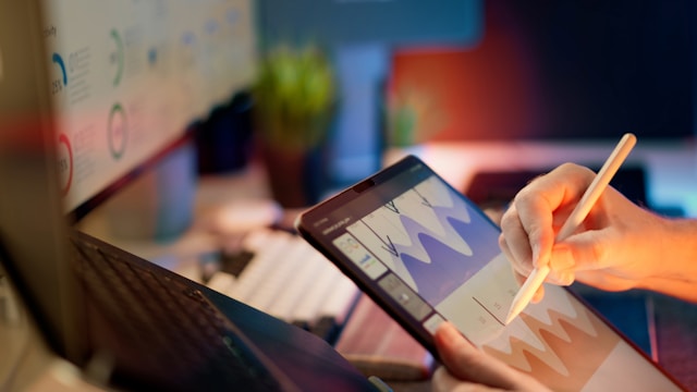 Shipping KPIs for shippers: cost control, service reliability, and carrier performance metrics